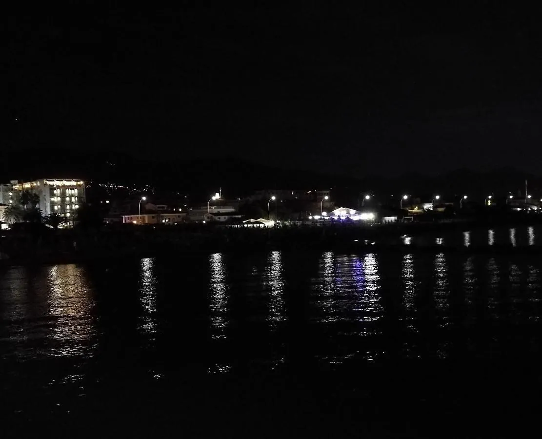Casa Bianca Daire Marina di Massa